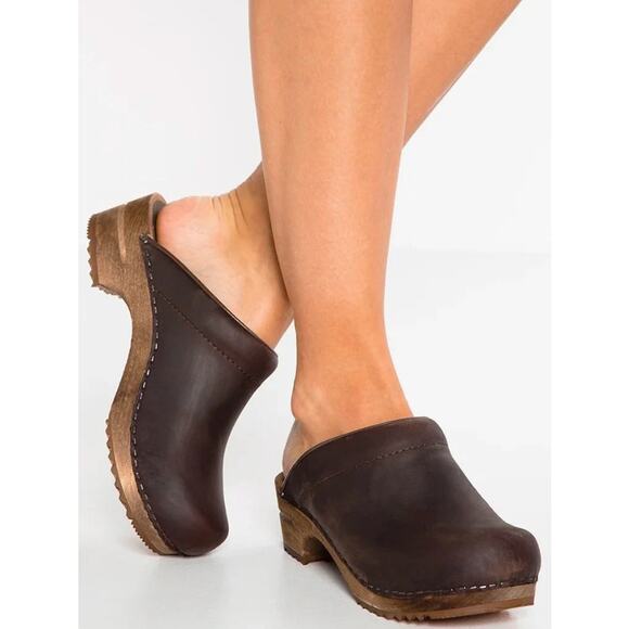 NWOT Sanita Women Chrissy Open Leather Wooden Sole Slip On Clogs Size 12.5 Brown - Picture 1 of 8